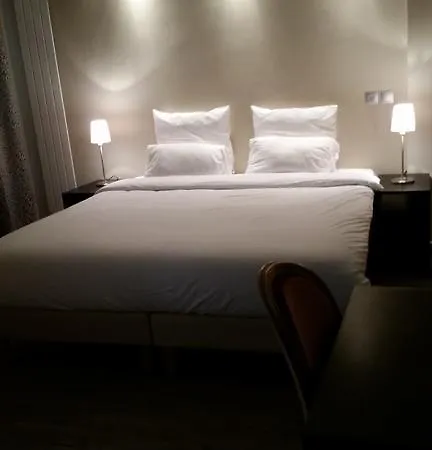 Hotel De France - Gare De L'est Parijs