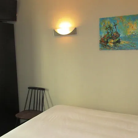 Hotel De France - Gare De L'est Parijs
